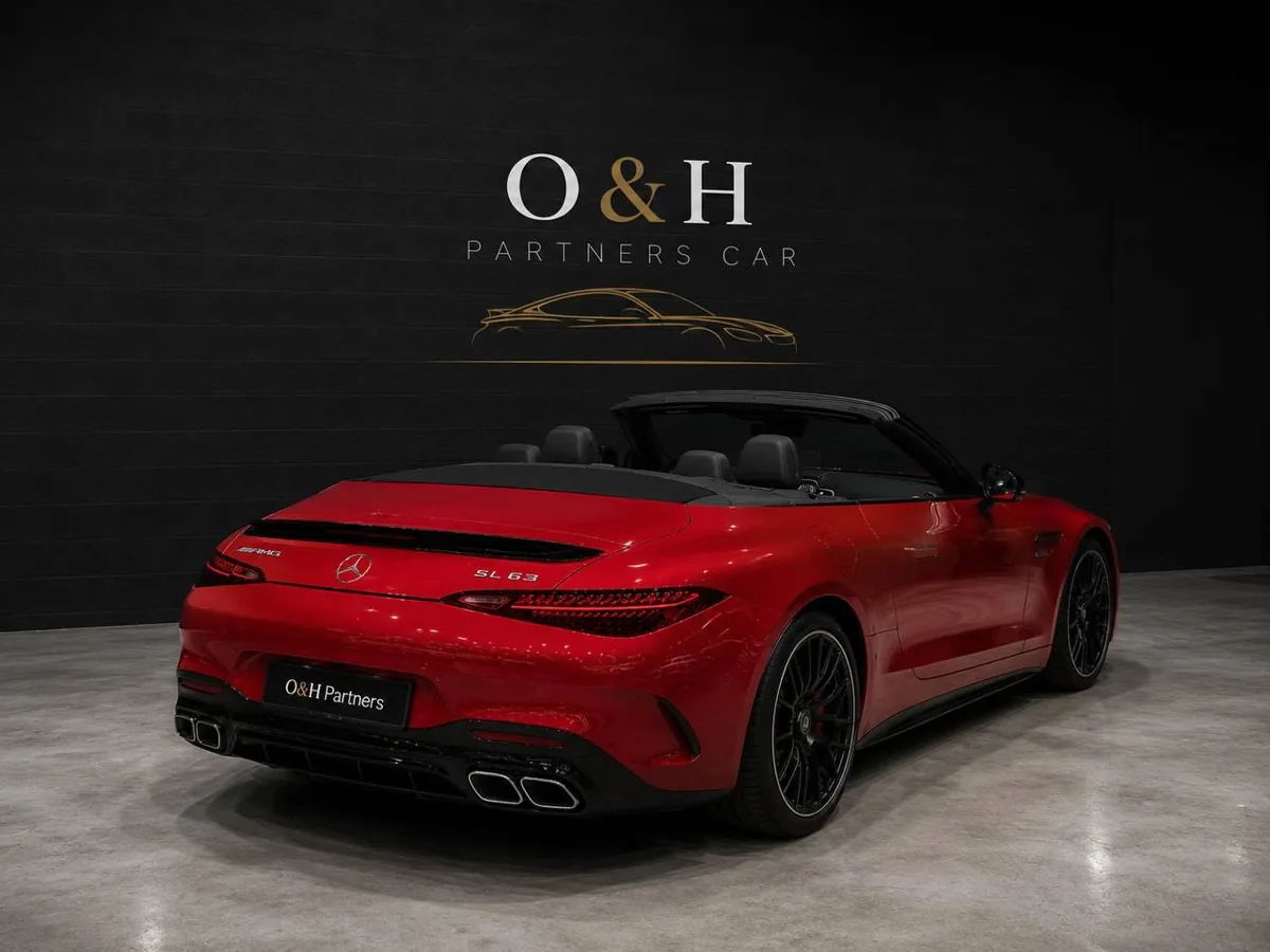 Mercedes-AMG SL 63 Roadster, modèle présenté pour une demande de location sur la Côte d’Azur